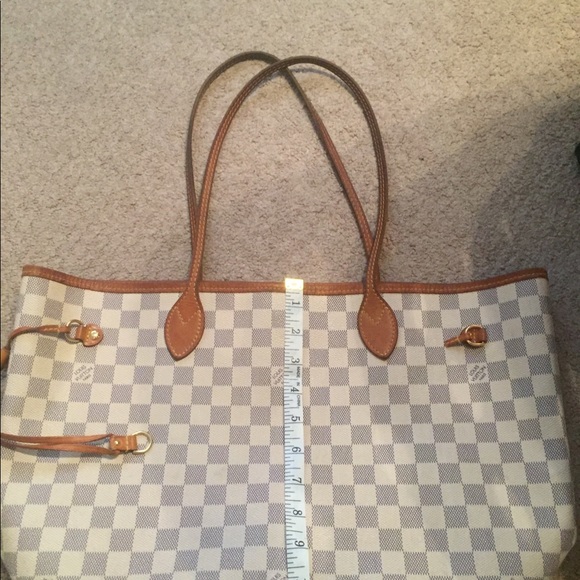 Louis Vuitton large bag - Picture 2 of 6